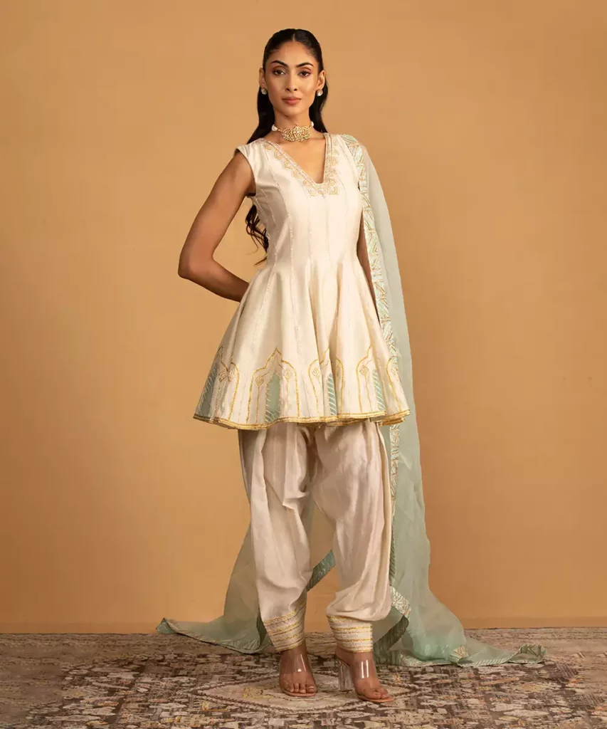 Best White Dresses for Eid