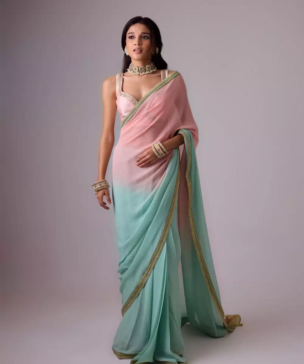 Best Anniversary Outfit Ideas for Women
