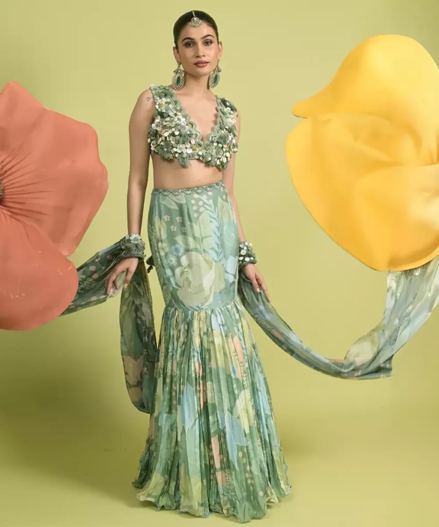 best dress for hariyali teej