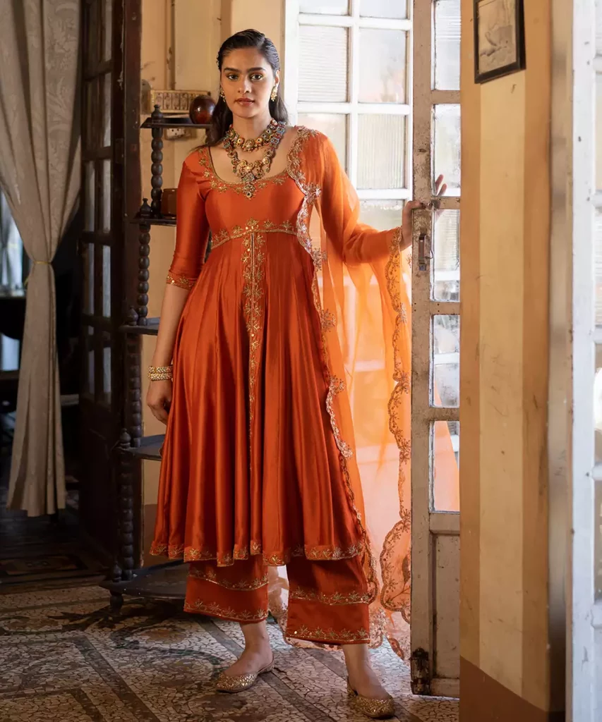 What Colors to Wear on Rakhi