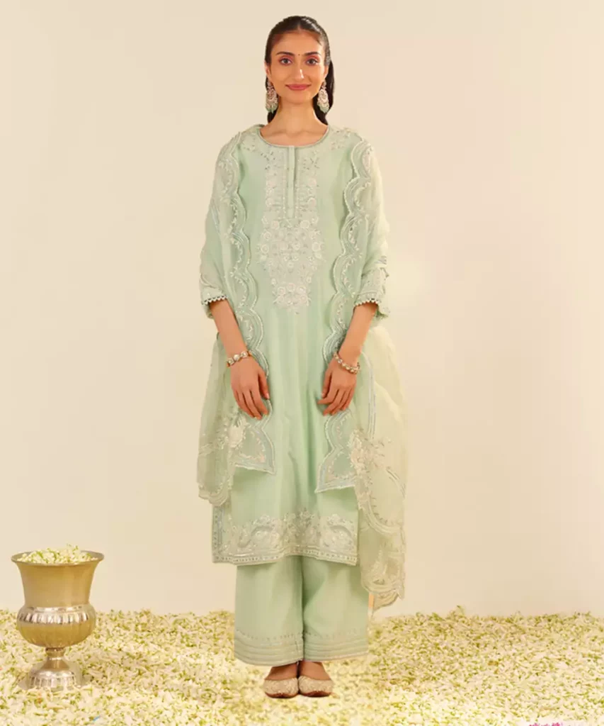 significance of green color for hariyali teej